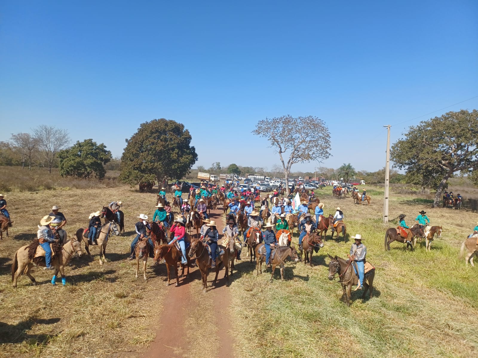 Cavalgada da Comitiva Amigos de Leverger